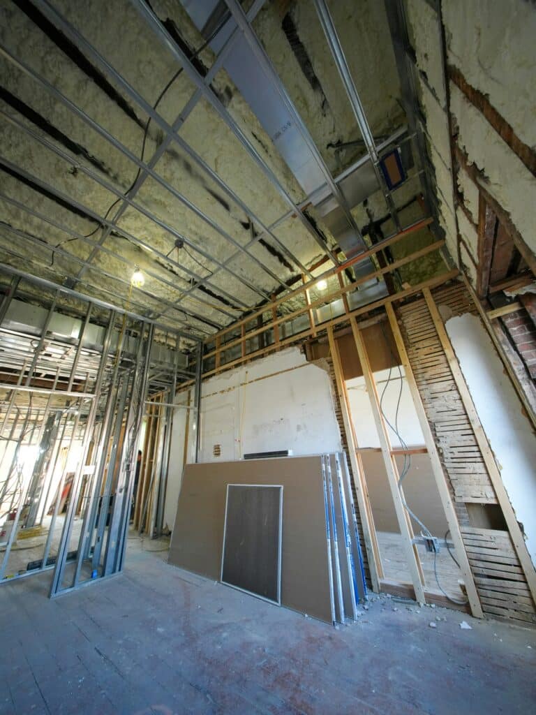 olek-buzunov-59FAd8OnIWo-unsplash